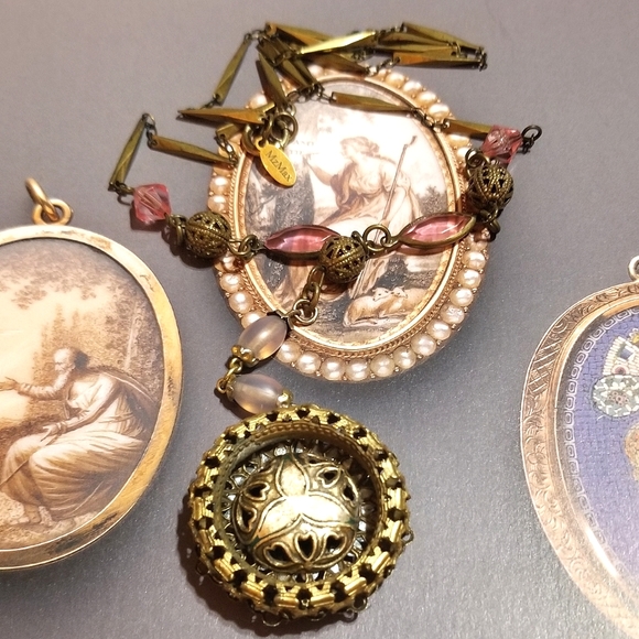 "PORTRAIT OF A MEMORY" MzMax Creations OOAK Antique Lavaliere Necklace - Picture 6 of 9